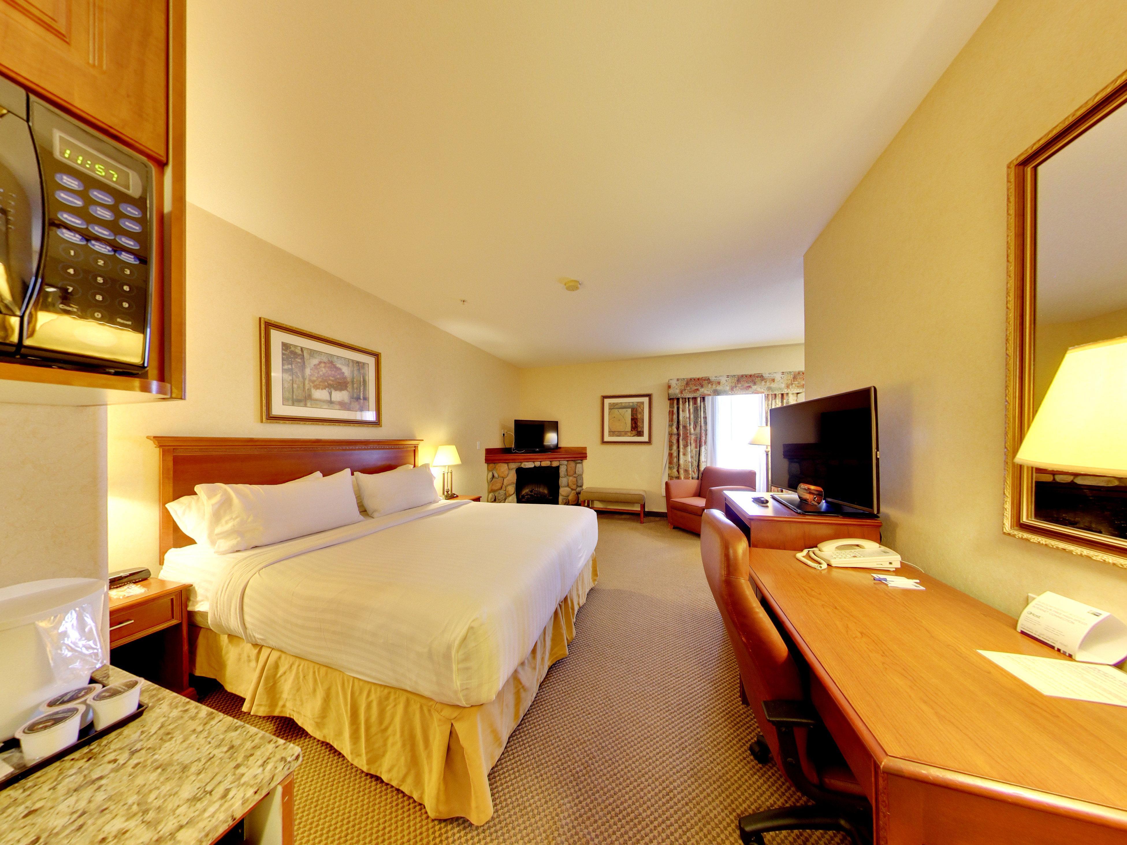 Holiday Inn Express Hotel & Suites - Edmonton International Airport By Ihg Nisku Exterior photo